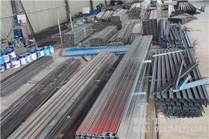 鋼架生產(chǎn)車間.6